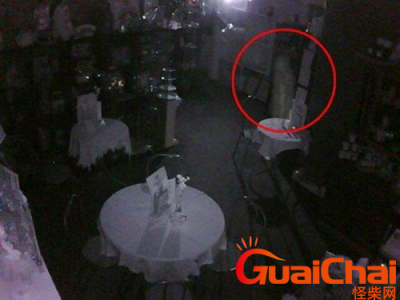 ​夜晚看到诡异现象是什么？？监控看见真鬼怎么回事？