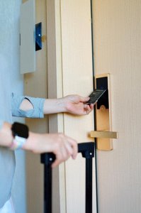 怎样复制门卡到手机上开门?怎样录入门禁卡到手机?NFC添加指南
