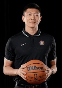 闯荡NBA的中国教练:保送清华数学系,一开始干的是金融