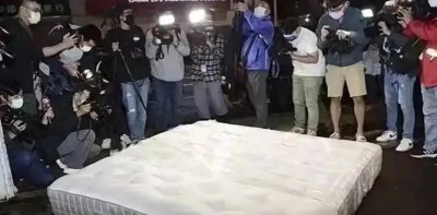 最近重温汪小菲和大S之间那场轰动一时的床垫风波